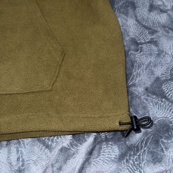 Men's Regular Fit Polar Fleece ¼ Zip Sweatshirt - Goodfellow & Co. Green. Q - Picture 4 of 4